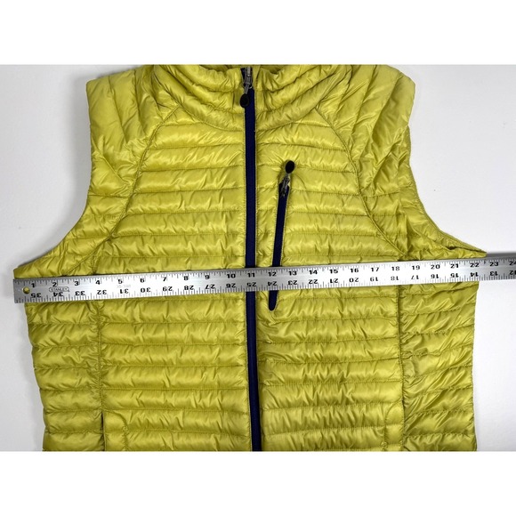 LL Bean Down Puffer Vest Womens XL Yellow Chartreuse Goose Down Lightweight - Picture 10 of 16